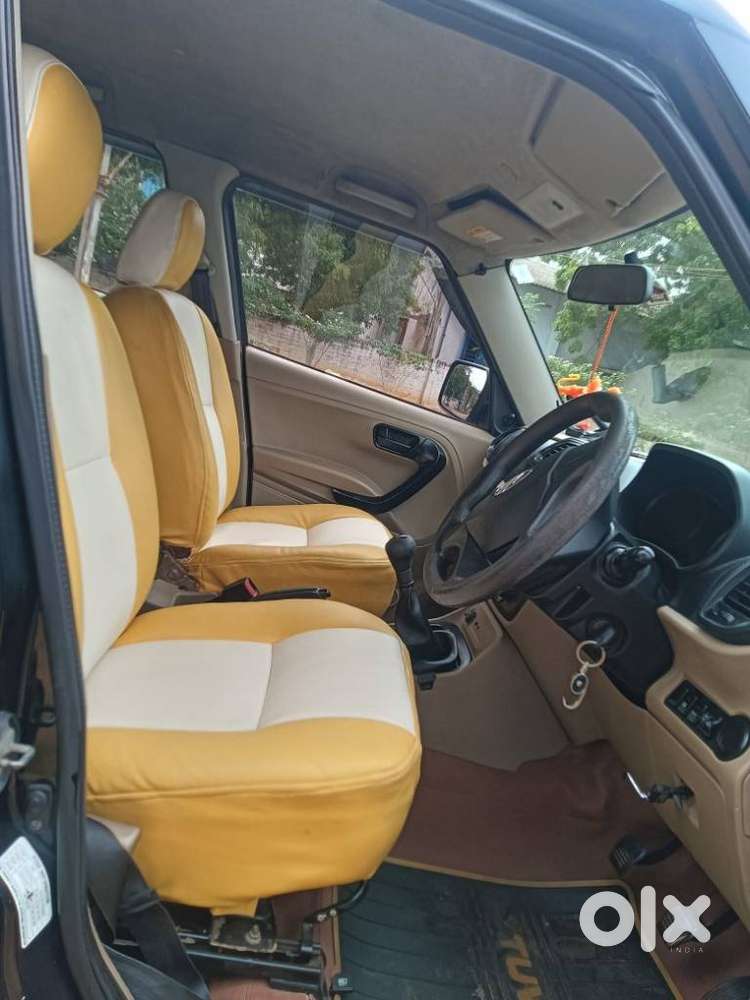 Mahindra Tuv 300 Mhawk100 T8, 2016, Diesel