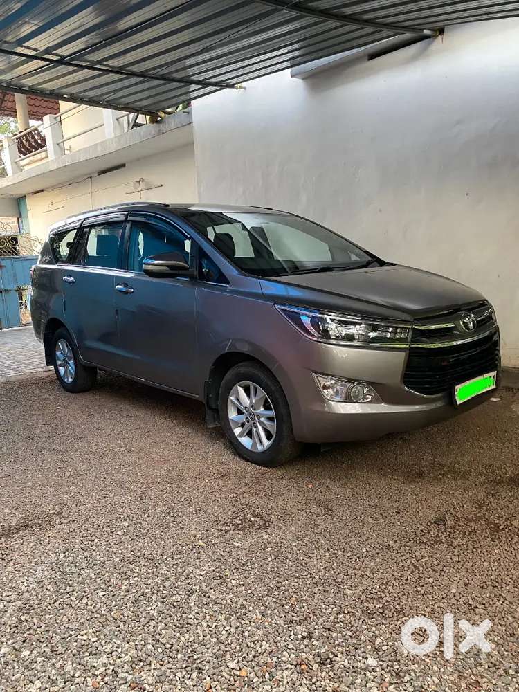 Toyota Innova Crysta 2017