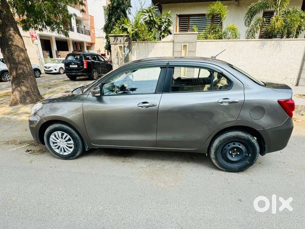 Maruti Suzuki Dzire 1.2 Vxi Amt, 2020, Petrol