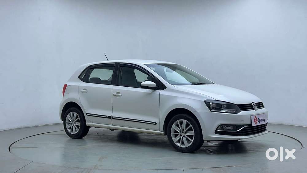 Volkswagen Polo Petrol Highline 1.2l, 2016, Petrol
