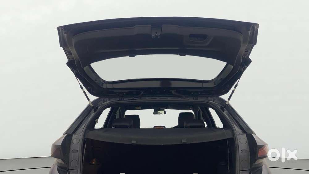Tata Altroz 1.2 Xz Plus Petrol, 2021, Petrol