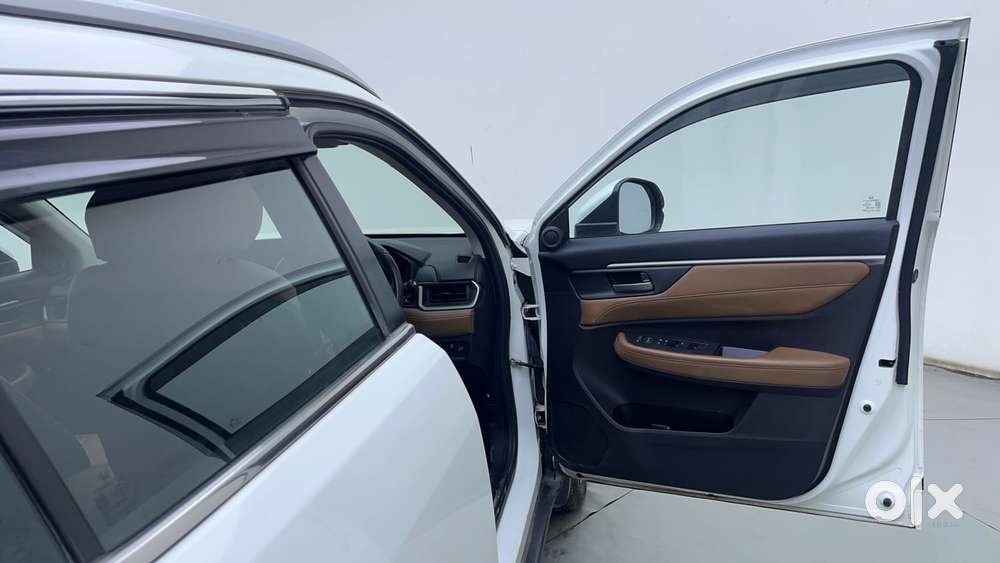 Honda Elevate Zx Cvt, 2023, Petrol
