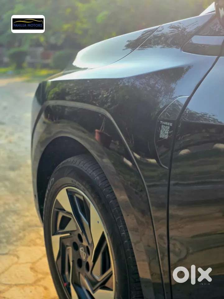 Mahindra Xev 9e Three B79 Kwh, 2025, Electric