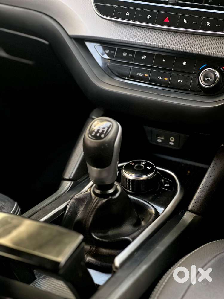 Tata Harrier Xz Plus Dark Edition, 2021, Diesel