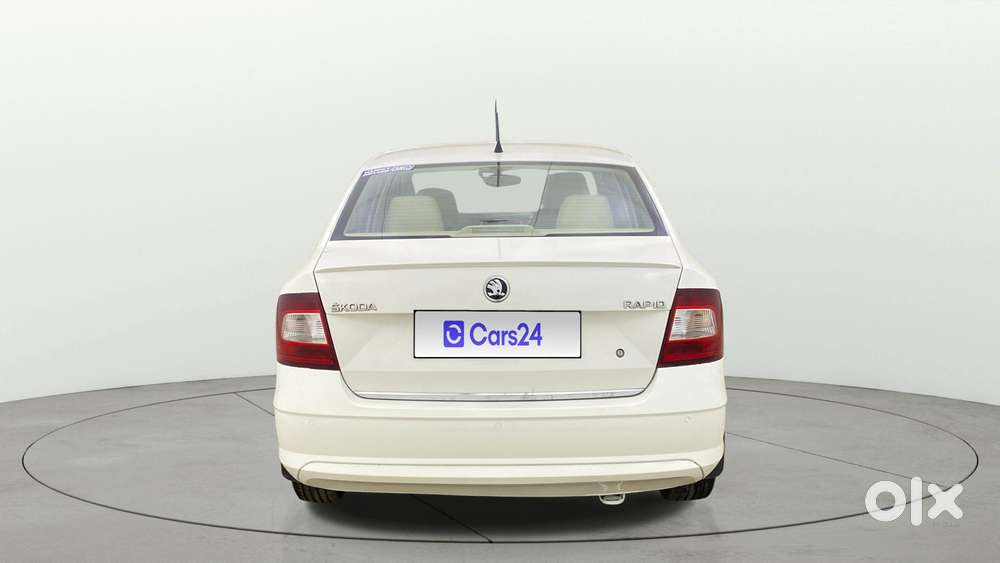 Skoda Rapid 1.6 Mpi At Style, 2017, Petrol