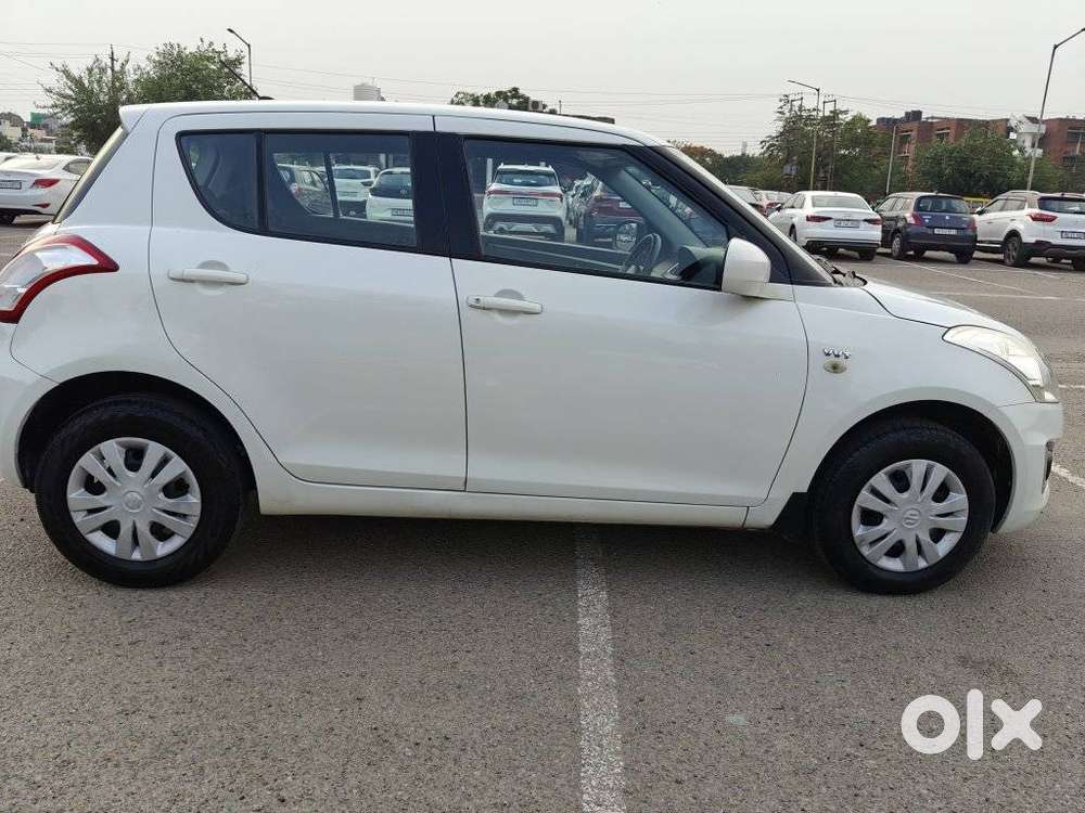 Maruti Suzuki Swift Lxi, 2016, Petrol