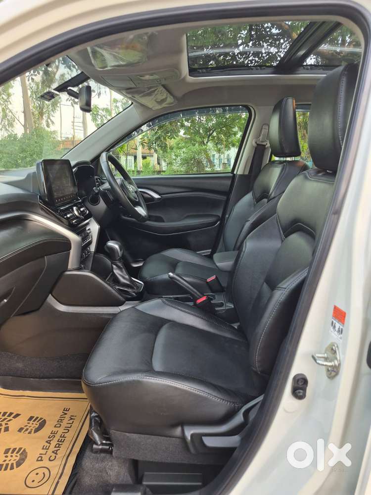 Toyota Urban Cruiser Hyryder 1.5 V Neo Drive At, 2024, Petrol
