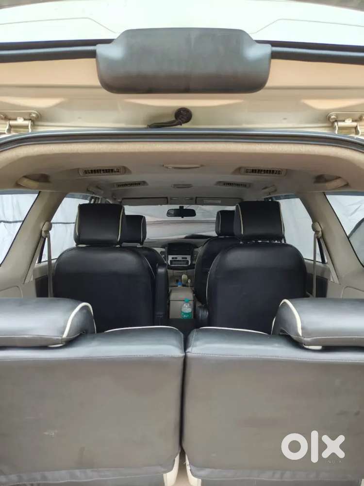 Toyota Innova 2014 Diesel 288600 Km Driven