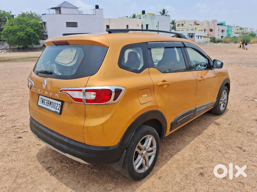 Renault Triber Rxz, 2022, Petrol