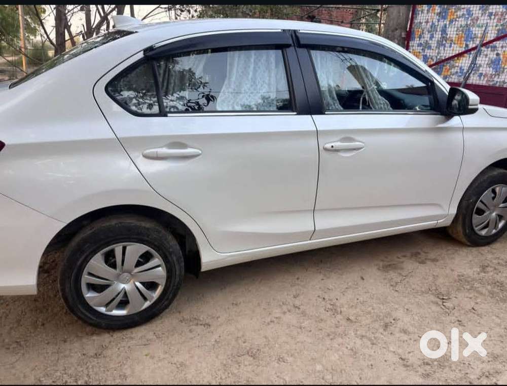 Honda Amaze 2024 Petrol