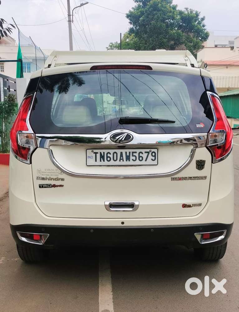 Mahindra Marazzo M6, 2019, Diesel