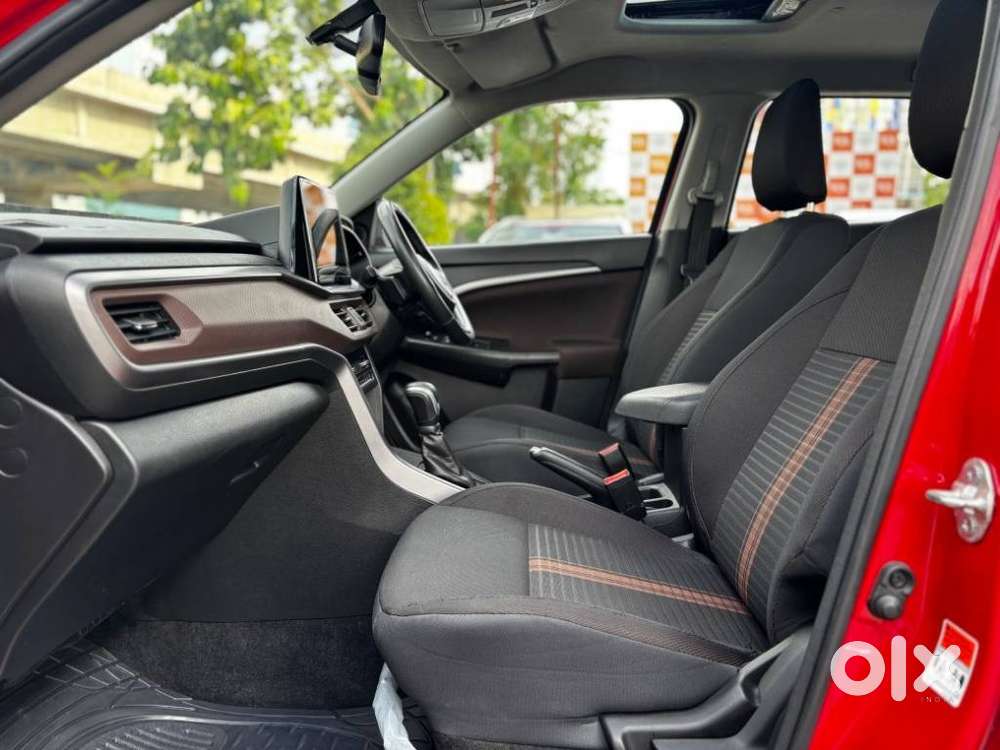 Maruti Suzuki Brezza 1.5 Zxi At Smart Hybrid Dual Tone, 2022, Petrol