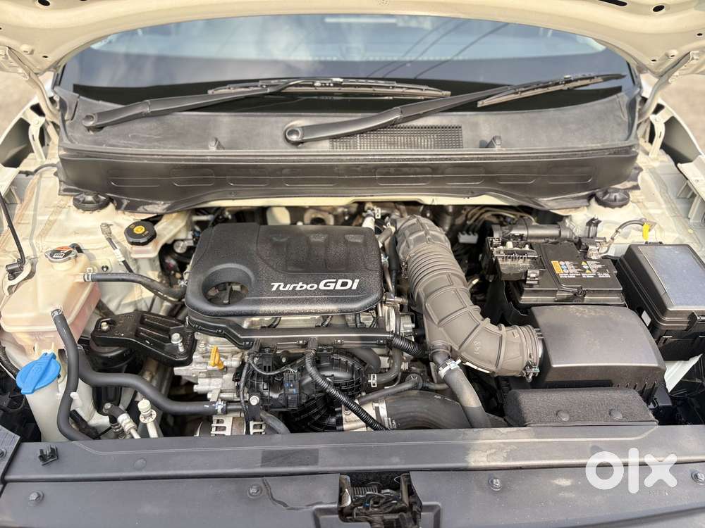 Hyundai Venue 1.0 S (o) Turbo Dct, 2023, Petrol