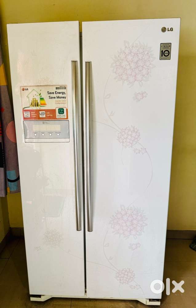 LG side by side frost free refrigerator 581 ltrs