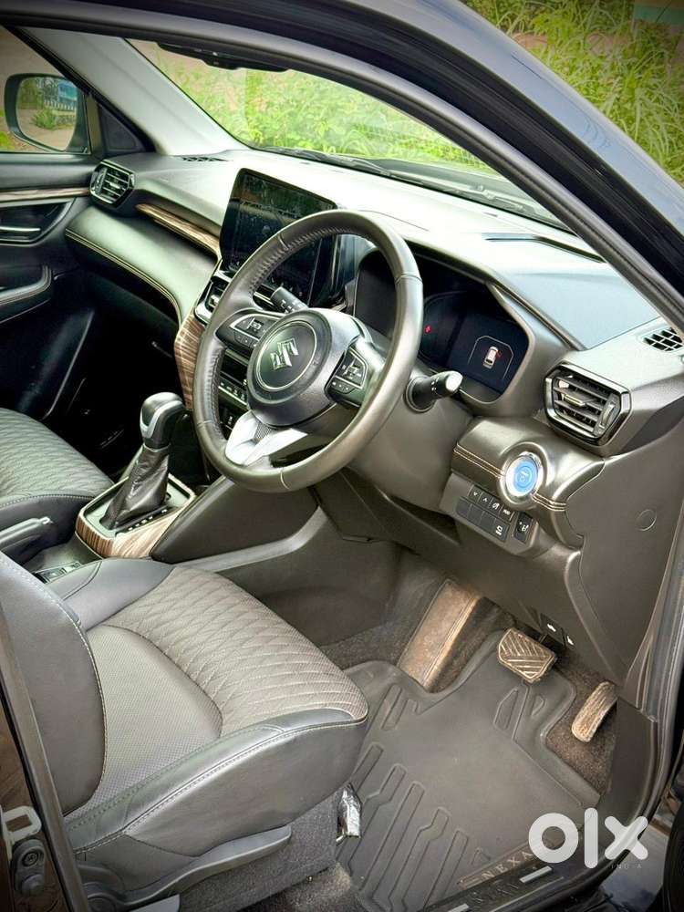 Maruti Suzuki Grand Vitara 1.5 Alpha Plus Intelligent Hybrid Ecvt, 2..