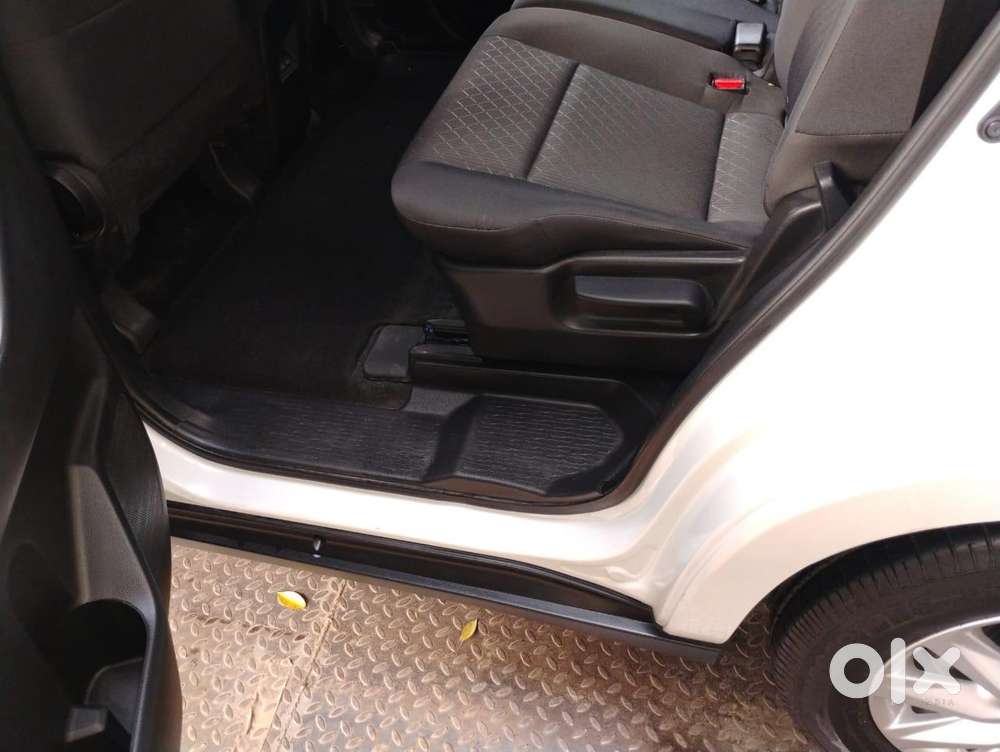 Toyota Innova Hycross 2.0 Gx 8 Str, 2024, Petrol