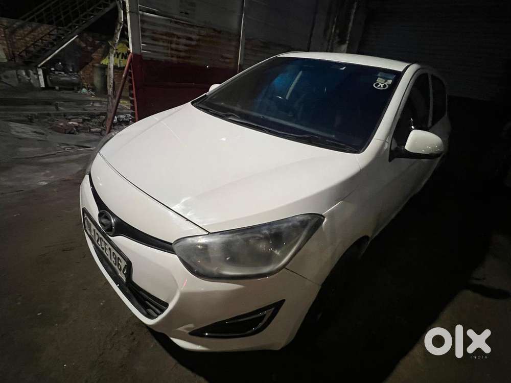 Hyundai I20 Sportz 1.2 Bs-iv, 2012, Cng & Hybrids