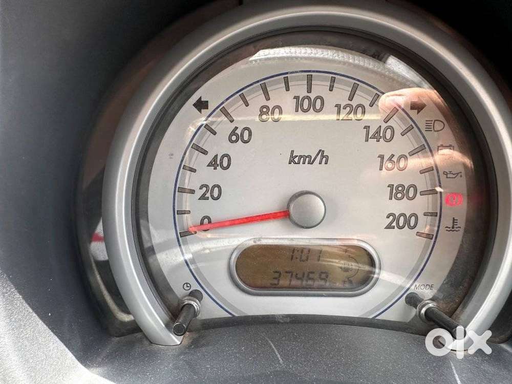Maruti Suzuki Ritz Lxi, 2012, Petrol