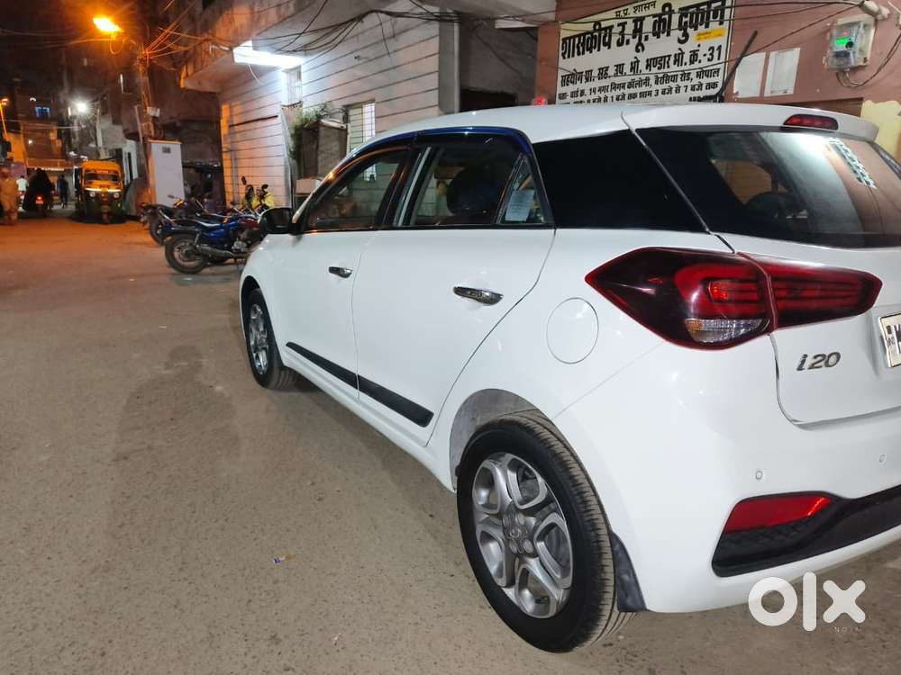 Hyundai I20 Petrol Asta Option, 2018, Petrol