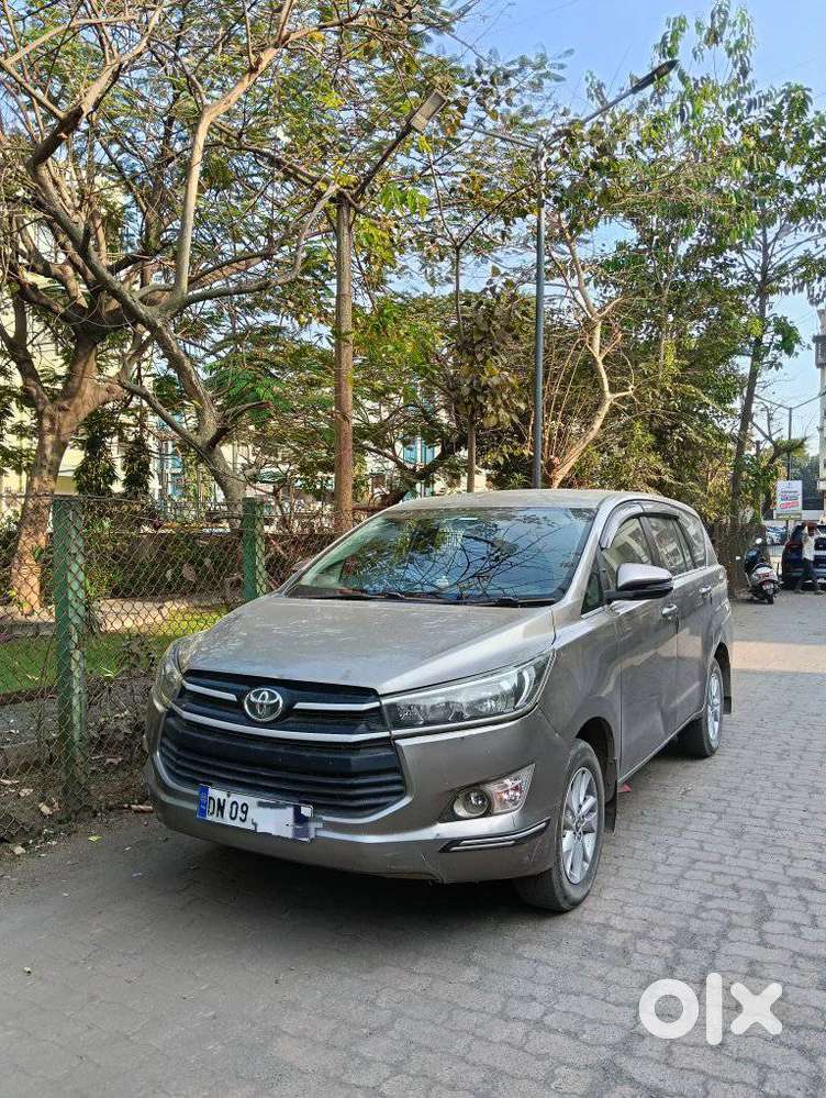 Toyota Innova Crysta 2.4 G Mt, 2017, Diesel