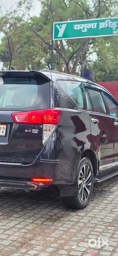 Toyota Innova Crysta 2.8 Zx At, 2022, Diesel