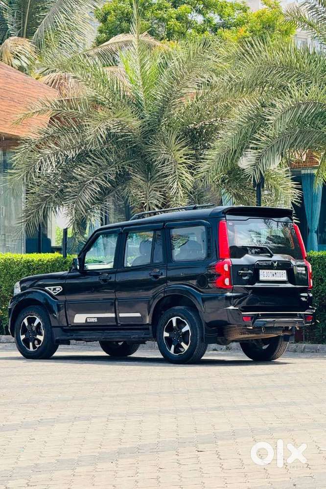 Mahindra Scorpio Classic 2.2 S 11 Mt 7 Str, 2023, Diesel
