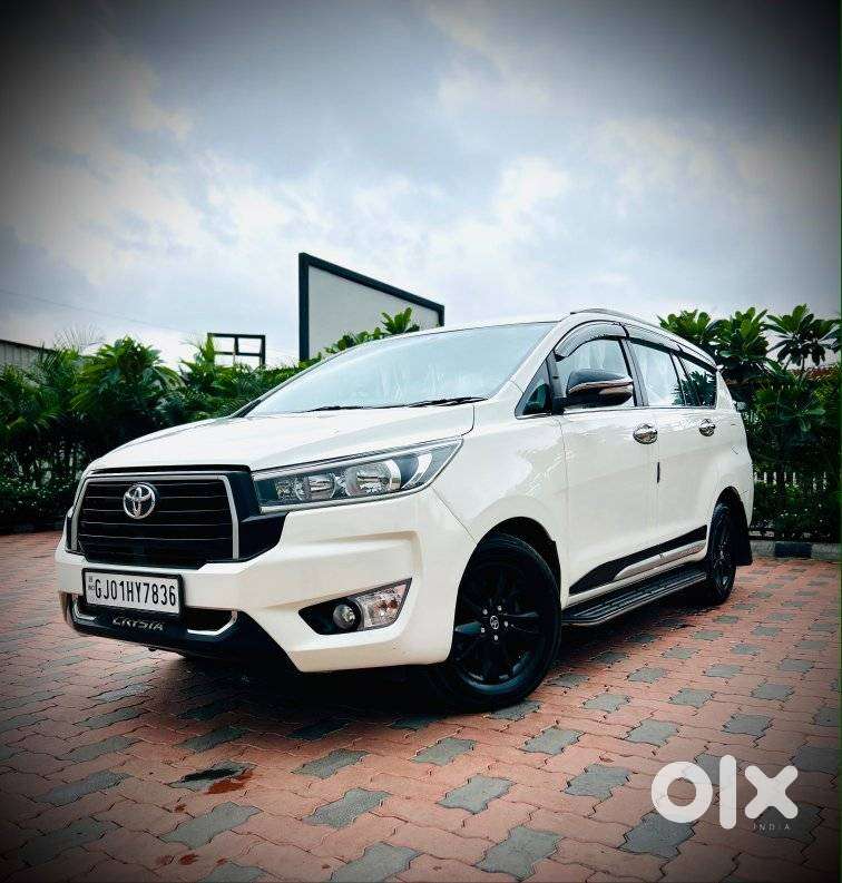 Toyota Innova Crysta 2.4 Gx Mt, 2018, Diesel