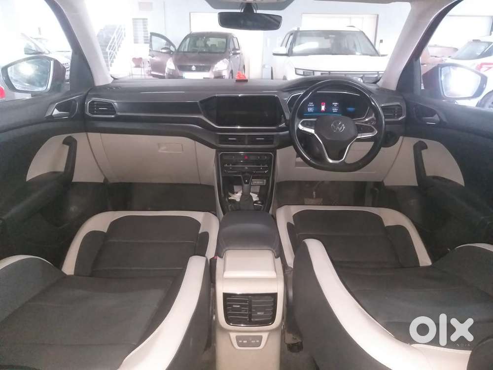 Volkswagen Taigun 1.0 Tsi Topline At, 2023, Petrol