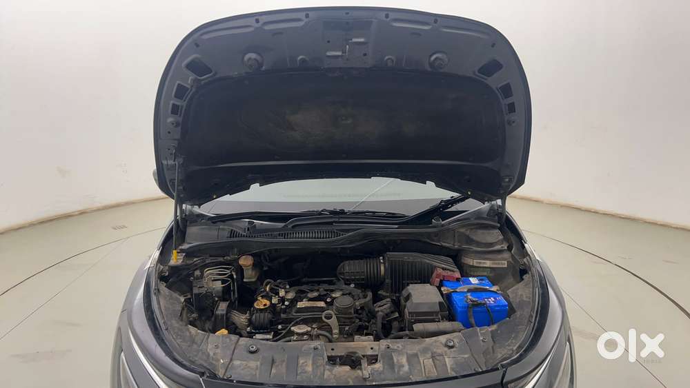 Tata Altroz Xz, 2022, Petrol