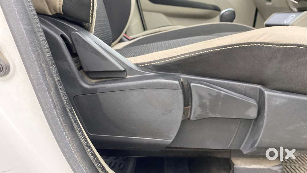 Renault Triber Rxz Easy-r Amt, 2021, Petrol