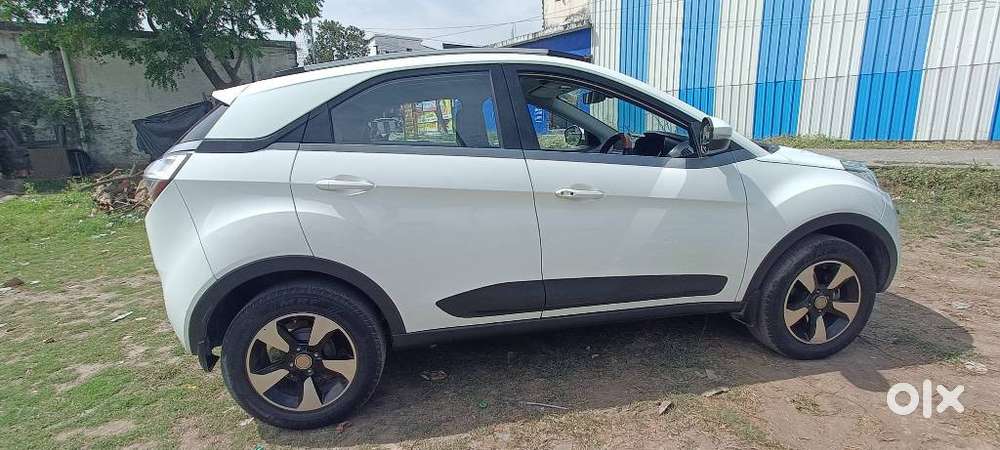 Tata Nexon 1.2 Revotron Xz Plus Premium, 2018, Diesel