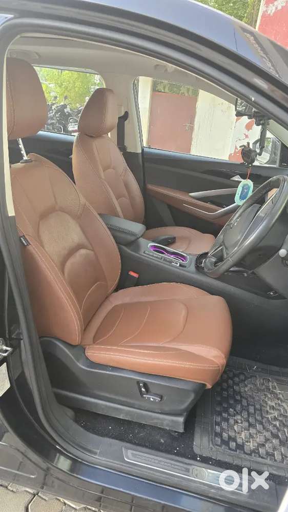 Mg Hector Plus 2022 Petrol  Automatic Well Maintained