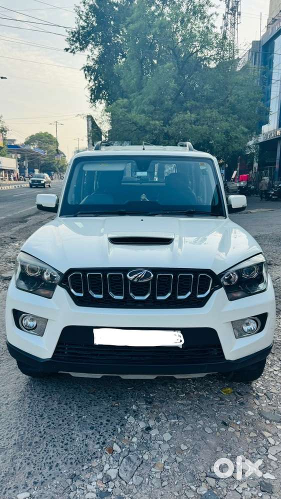 Mahindra Scorpio S11 Diesel 2018