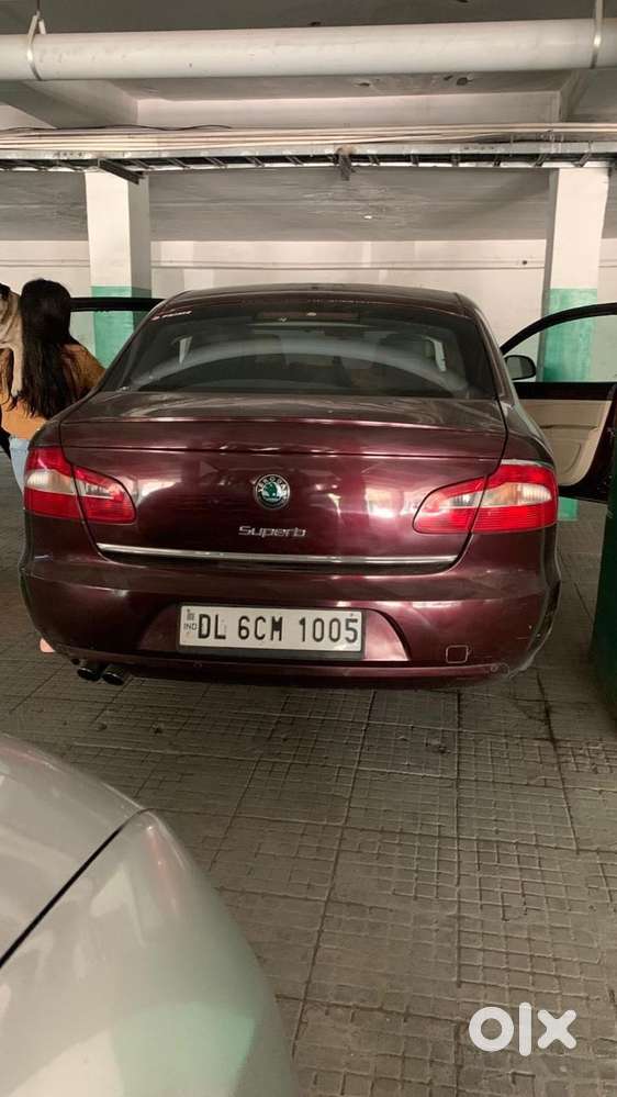 Automatic Petrol Sunroof With Diamond Music System Front And Back Cam