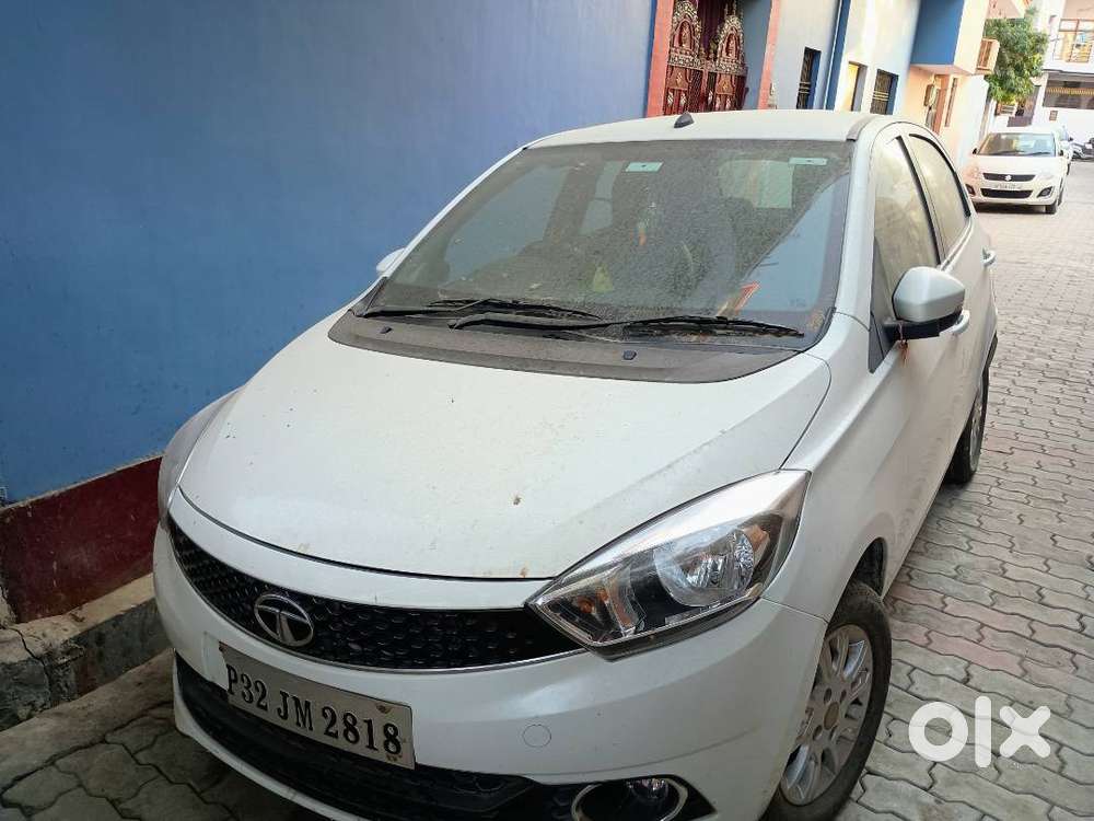 Less Km Driven . Newly Condition. Only At 300000₹.