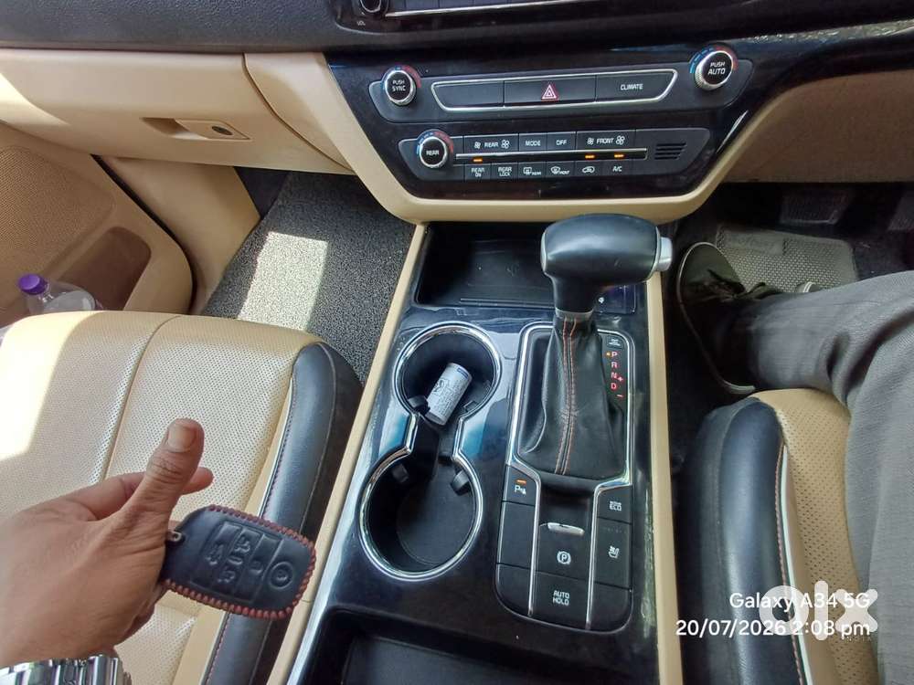 Kia Carnival Limousine, 2020