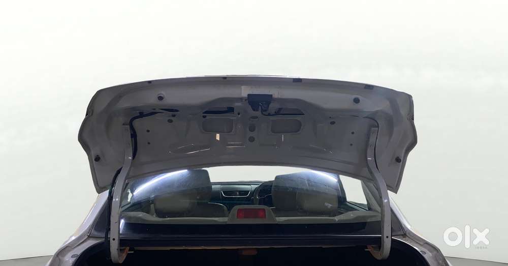 Maruti Suzuki Swift Dzire 1.2 Vxi Bsiv, 2016, Petrol