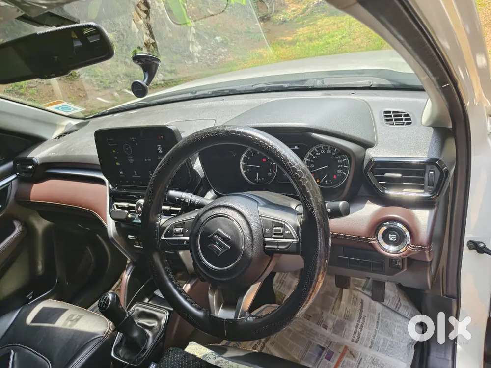 Maruti Suzuki Grand Vitara 1.5 Zeta Petrol Manual Transmission