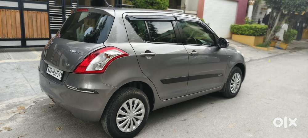 Maruti Suzuki Swift 1.2 Vxi (o), 2012, Petrol