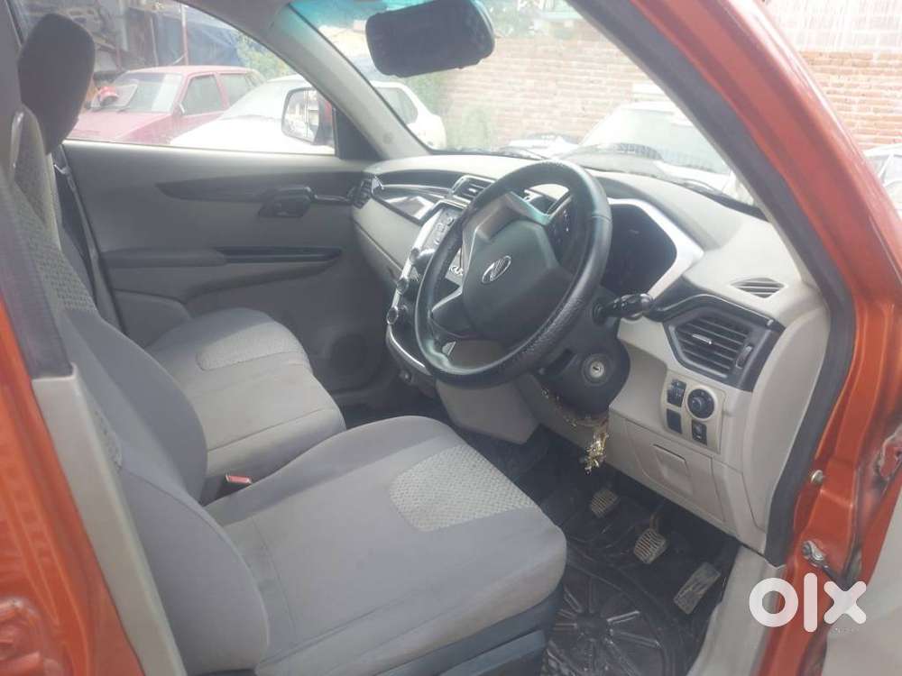 Mahindra Kuv 100 Mfalcon D75 K8, 2016, Petrol