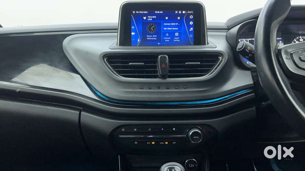 Tata Altroz 1.2 Xz Plus Dark Edition, 2022, Petrol