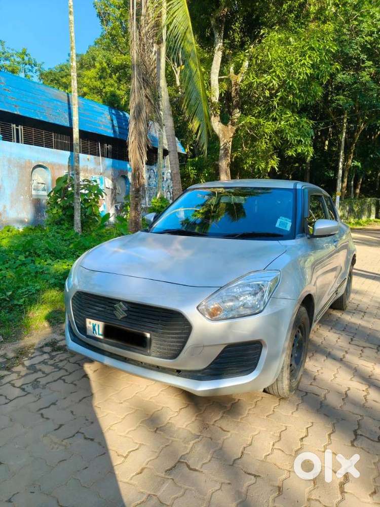Maruti Suzuki Swift Vxi + Manual, 2018, Petrol