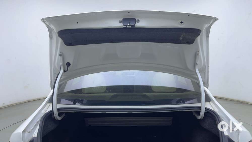 Skoda Rapid [ ] 1.5 Style Plus Tdi At, 2016, Diesel