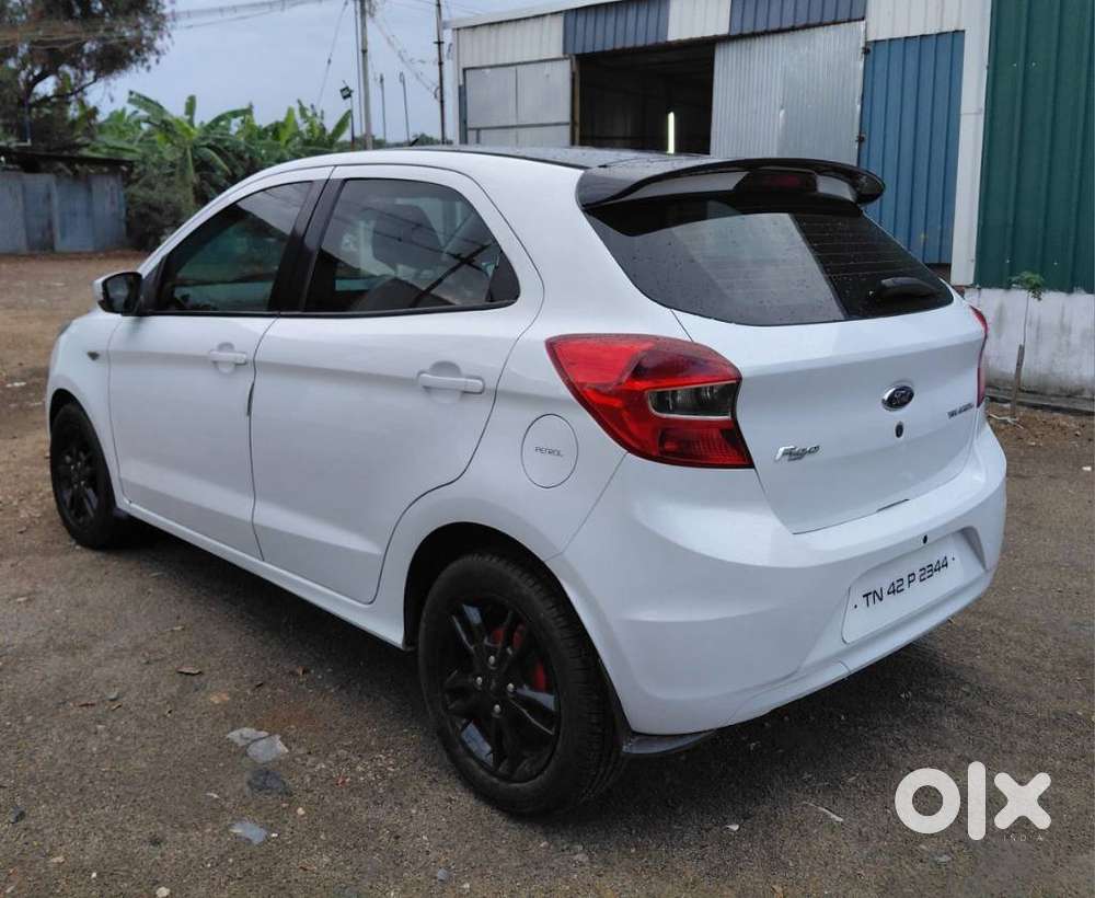Ford Figo, 2015, Petrol