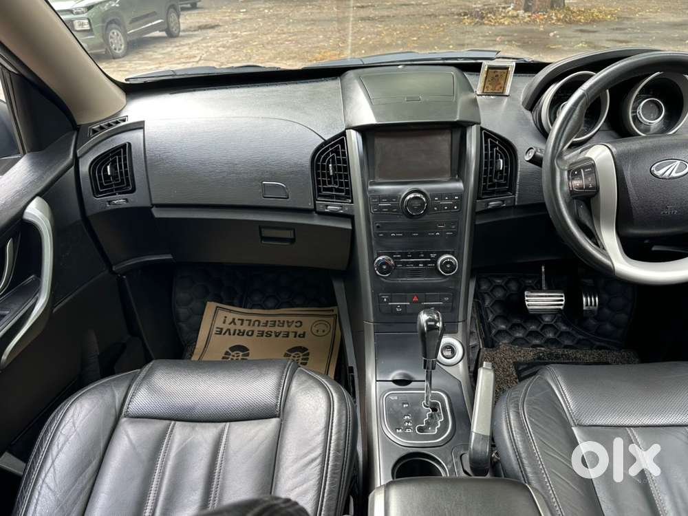 2017 Mahindra Xuv500 Diesel W10 Auto Diesel Sunroof