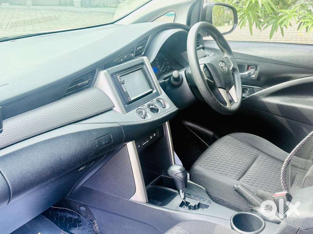 Toyota Innova Crysta 2.8 Gx At, 2017, Diesel