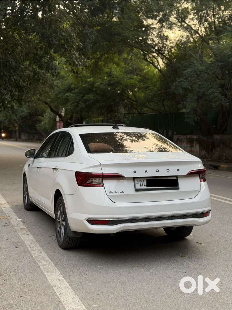 Skoda Slavia 1.0 Tsi Style At, 2022, Petrol