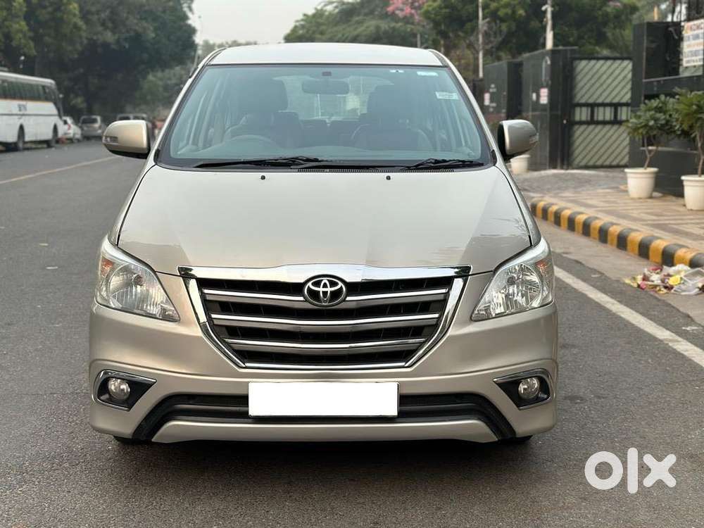 Toyota Innova 2.5 Zx 7 Str Bs-iv, 2015, Diesel