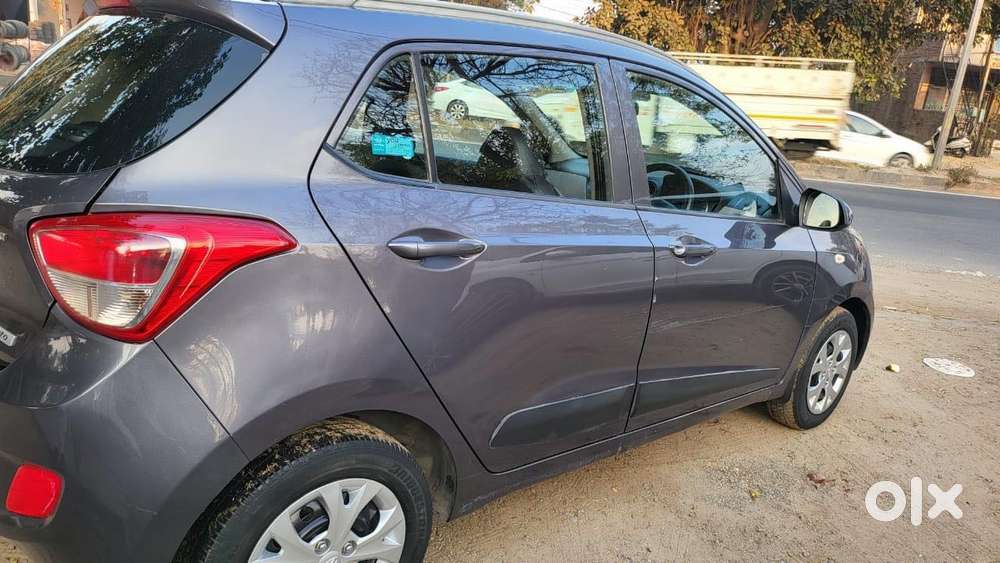 Hyundai Grand I10 Magna O At Petrol, 2017, Petrol