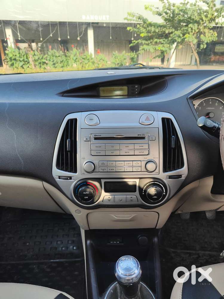 Hyundai I20 2010-2012 1.2 Sportz Option, 2011, Petrol